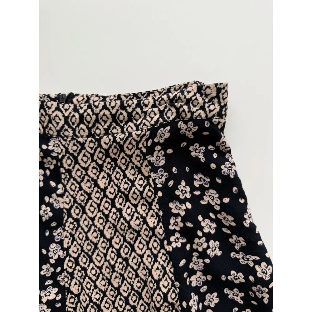 Miami Dark Floral Mini Skirt Womens Medium Y2K 90s Summer Casual Travel Twee